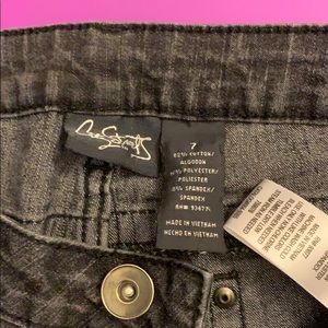 Size 7 black city lights skinny jeans